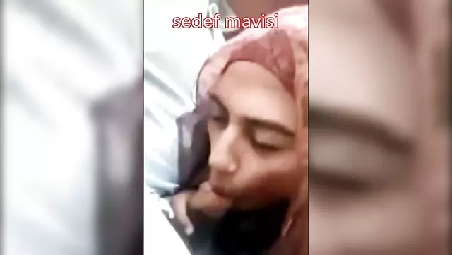 Молодая турчанка красиво отсосала мужу